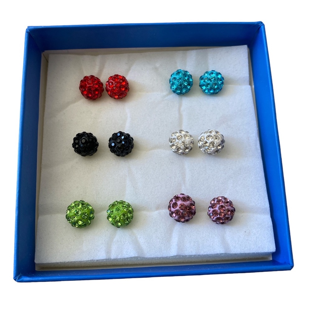 Vintage The skyline earring collection